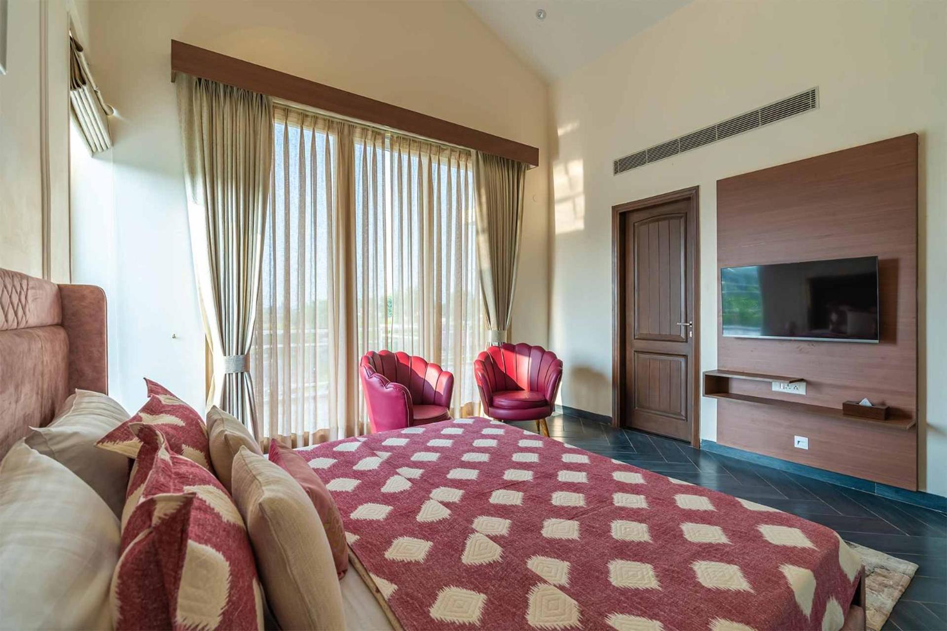 Stayvista At Serenity Farms With Pool, Lawn, Bonfire & Bbq Sohna 外观 照片